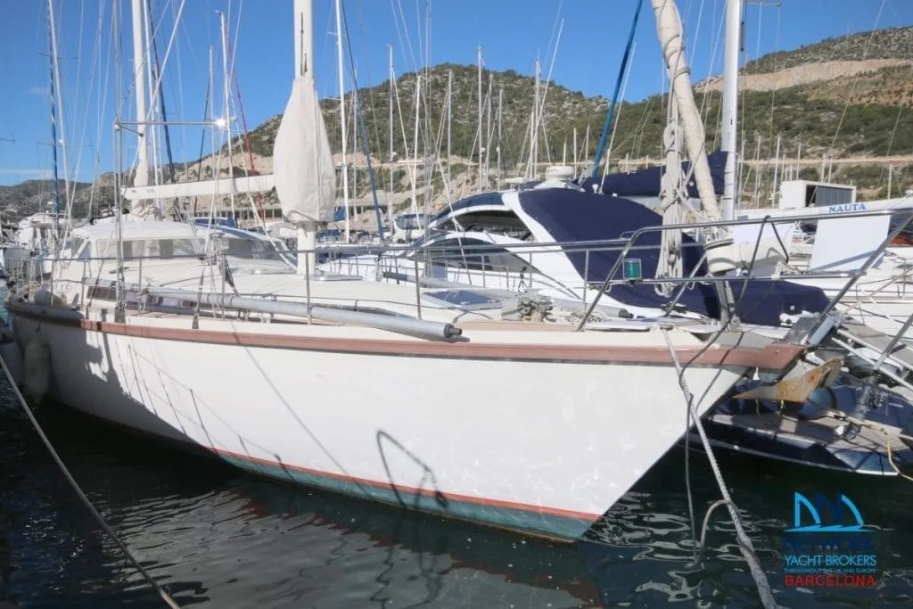 High res Amel Yacht marina