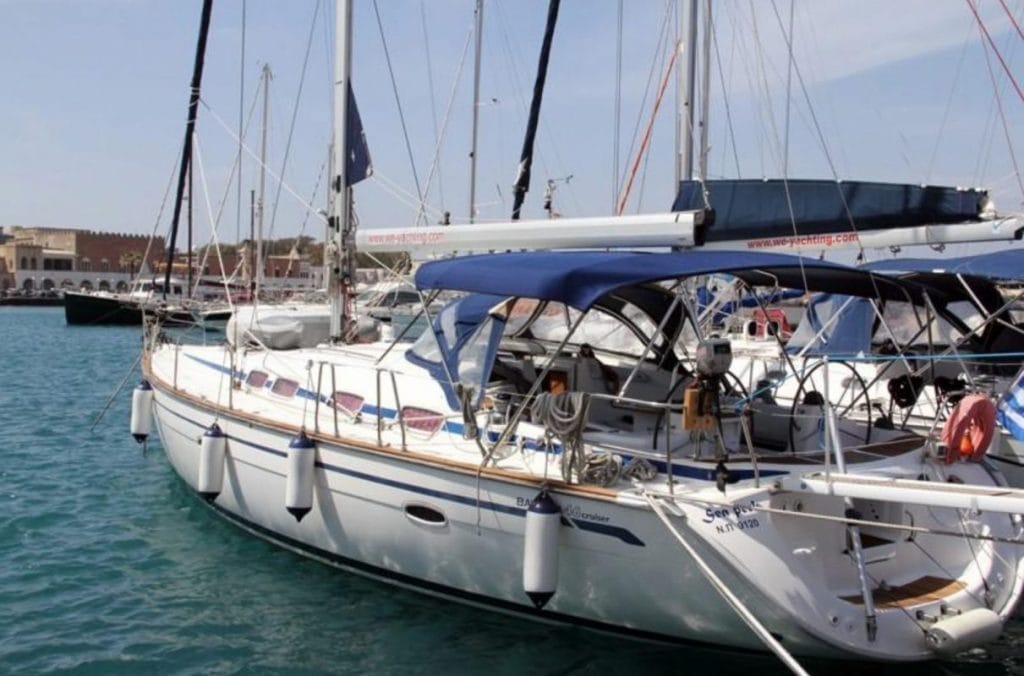 Bavaria 46 Yacht côté marina