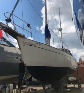 Front Hallberg Rassy Rasmus Yacht en venta fuera