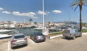 Empuriabrava parking boats