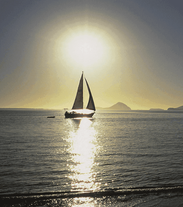 yacht charters holiday program